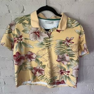 Urban outfitters floral top size L